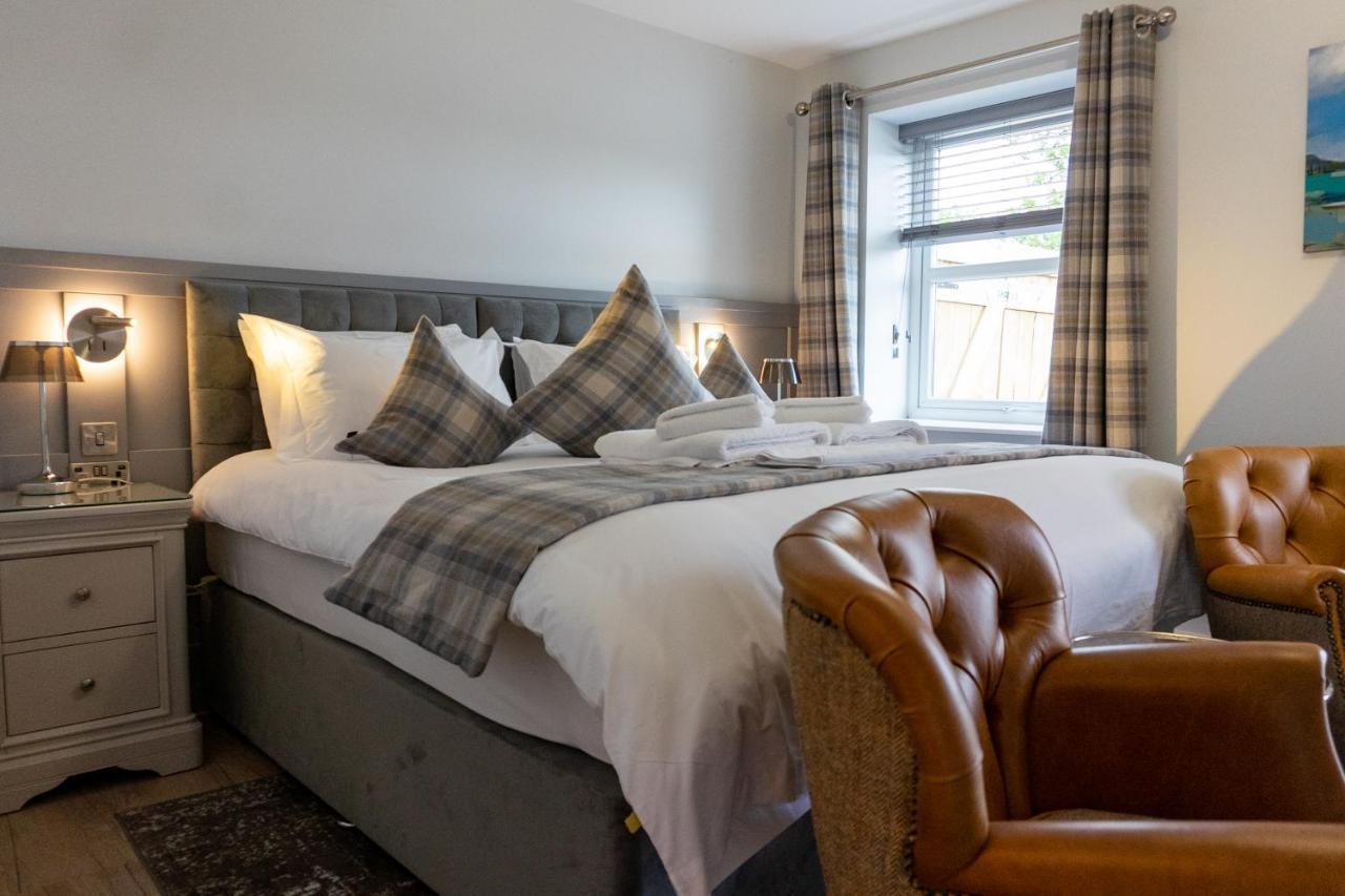 Western Isles Hotel Тобърмори Екстериор снимка