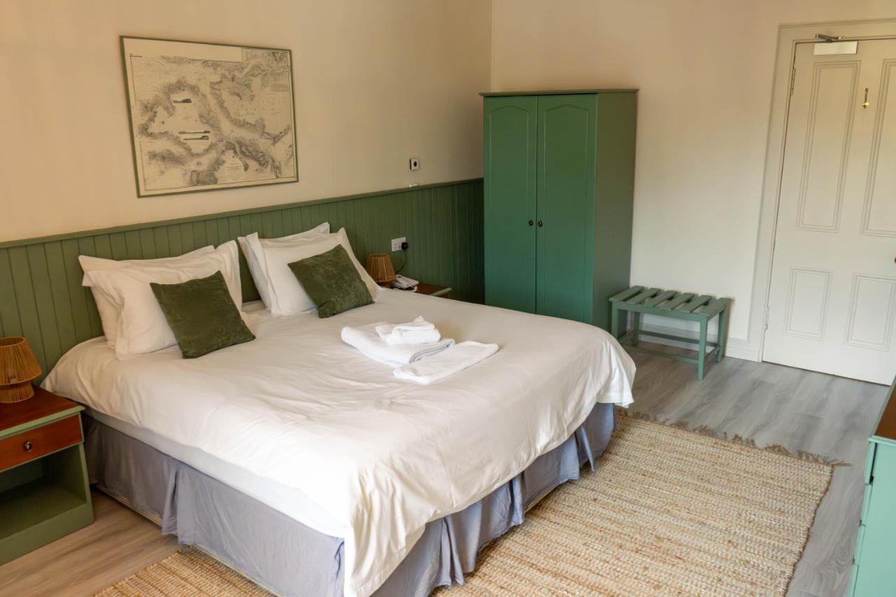 Western Isles Hotel Тобърмори Екстериор снимка
